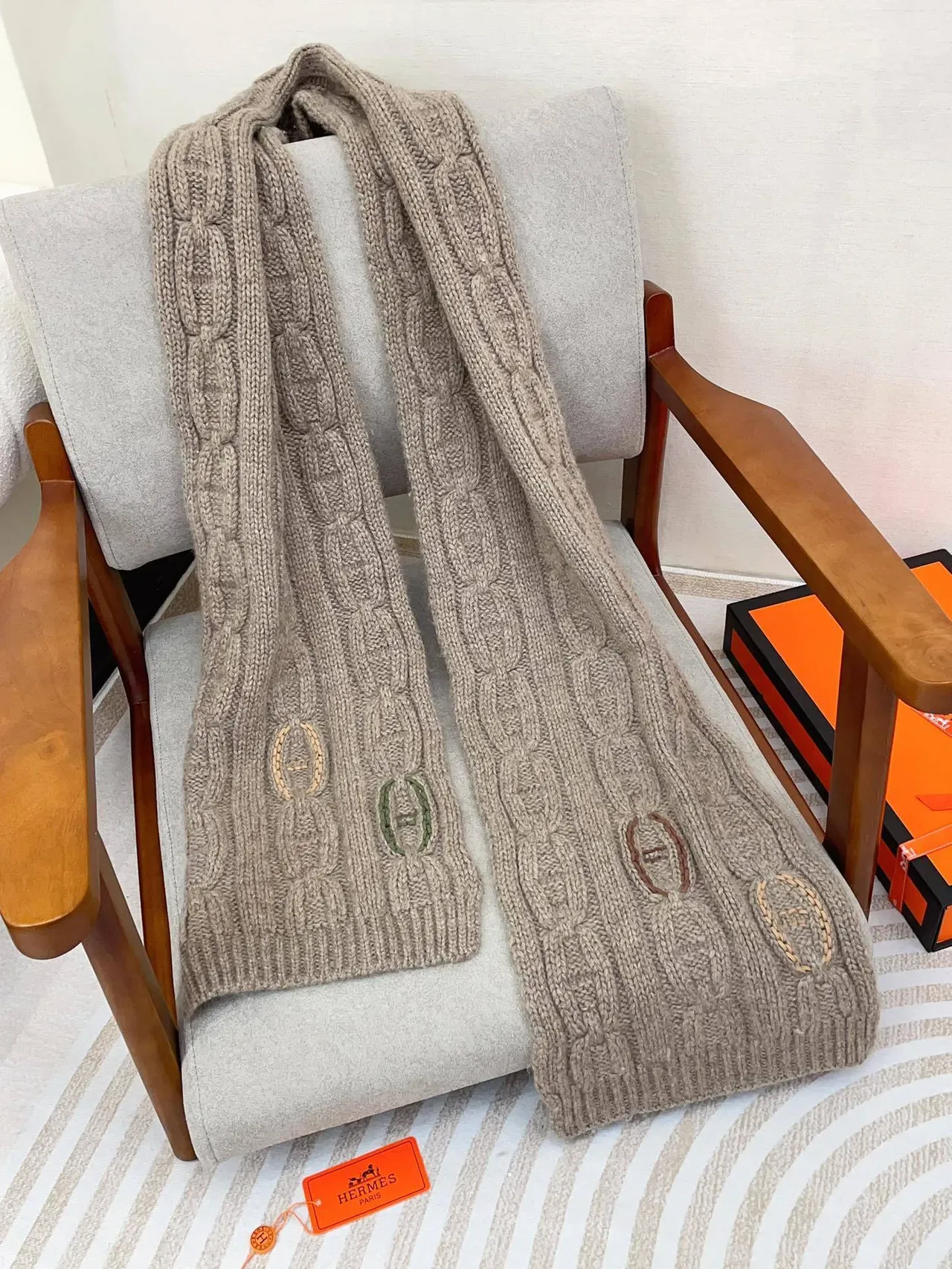 Hermès Beige Brown Cable Knit Embroidered H Logo Scarve 7
