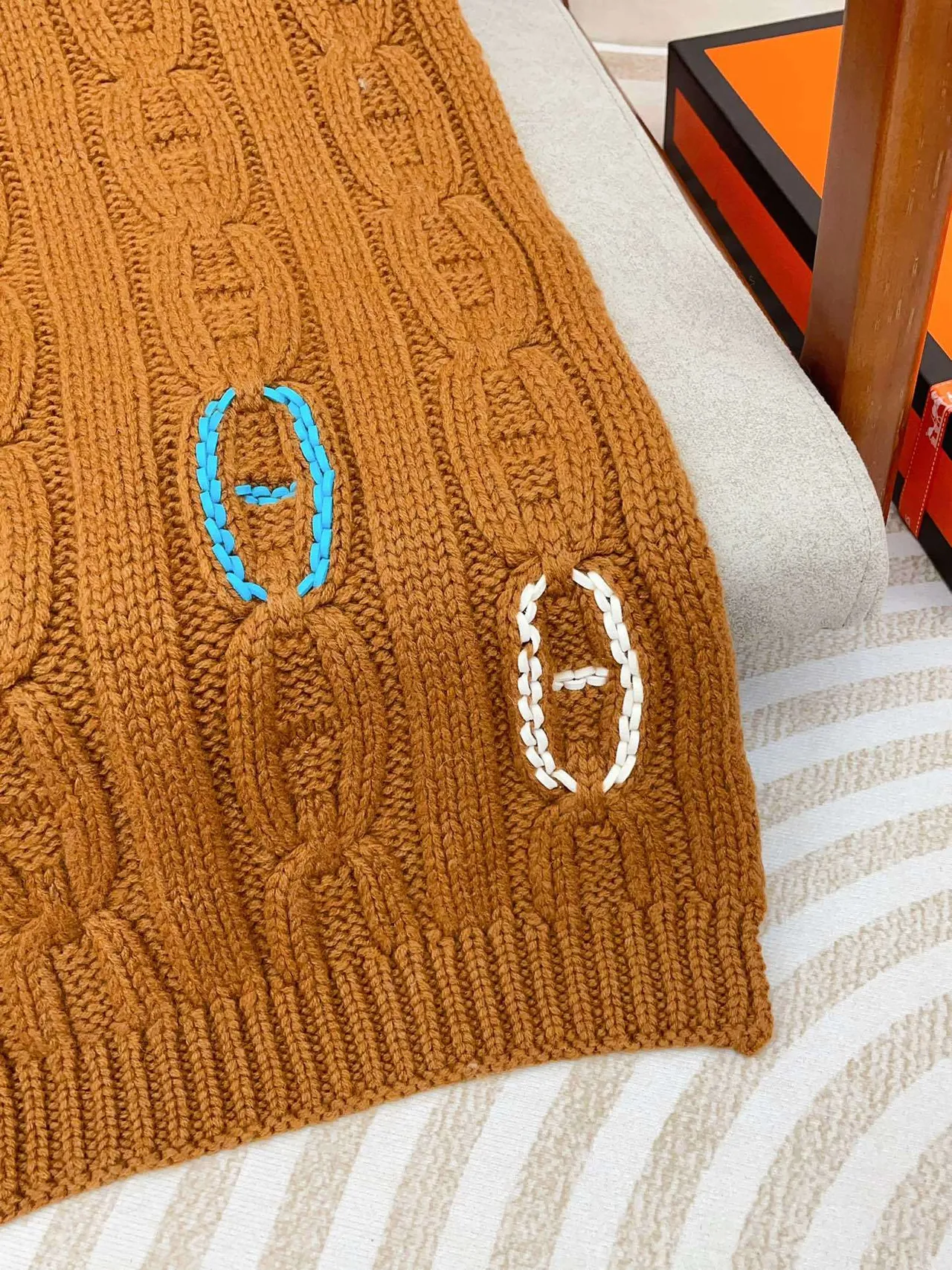 Hermès Cable Knit Scarf Brown Blue Chain-Link Pattern Cashmere Scarf 8