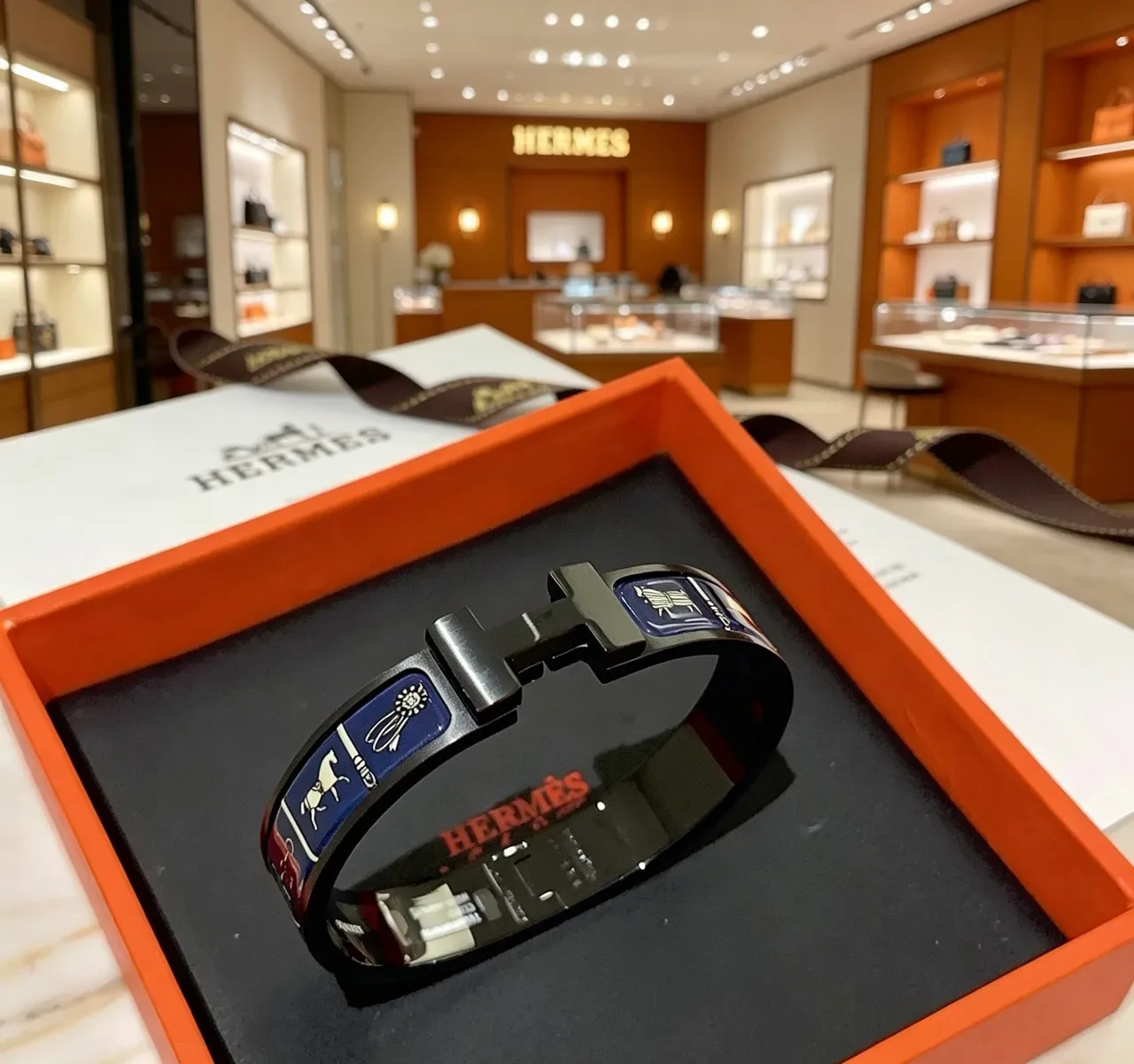Bracelet Hermès Clic H Noir Bleu Émail Incrusté 3