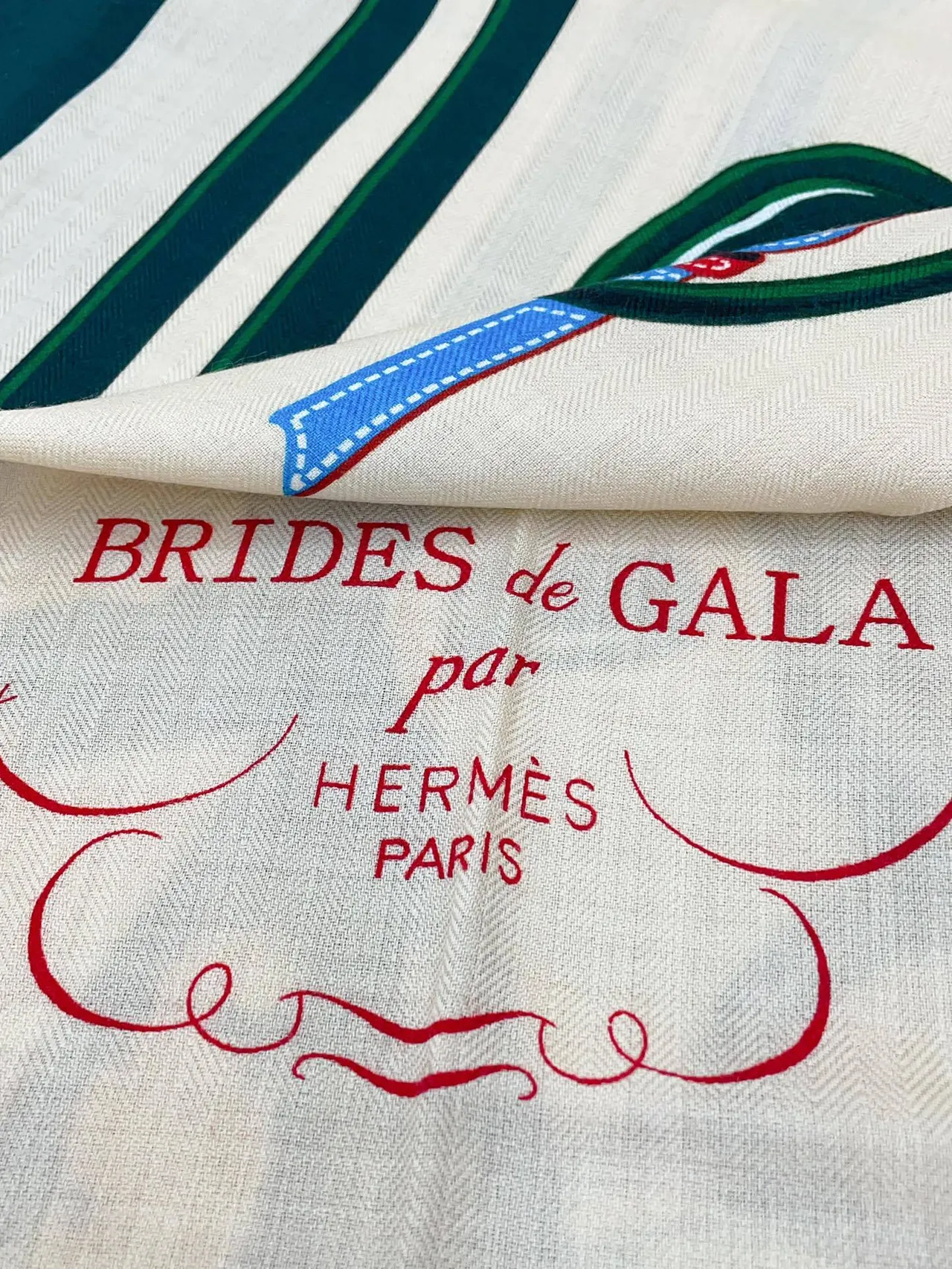 Hermès সবুজ বেইজ হেরিংবোন বুনন বহুরঙ প্রিন্টেড ম্যাপ মোটিফ স্কার্ফ 9