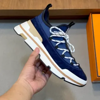 Hermès Sapatilhas Chunky de Ante com Solado Multicamadas Esculpido Cor Navy Beige