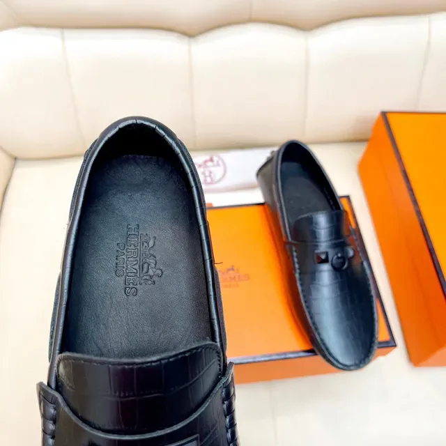 Hermès Oran Black Croc-Embossed Leather Loafers 4