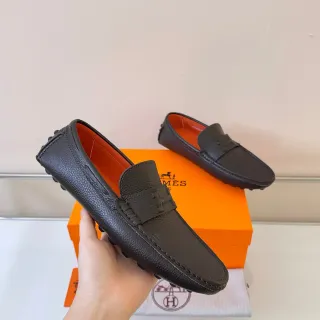 Hermès Oran Marrom Laranja Couro granulado Tira com fivela H Mocassim