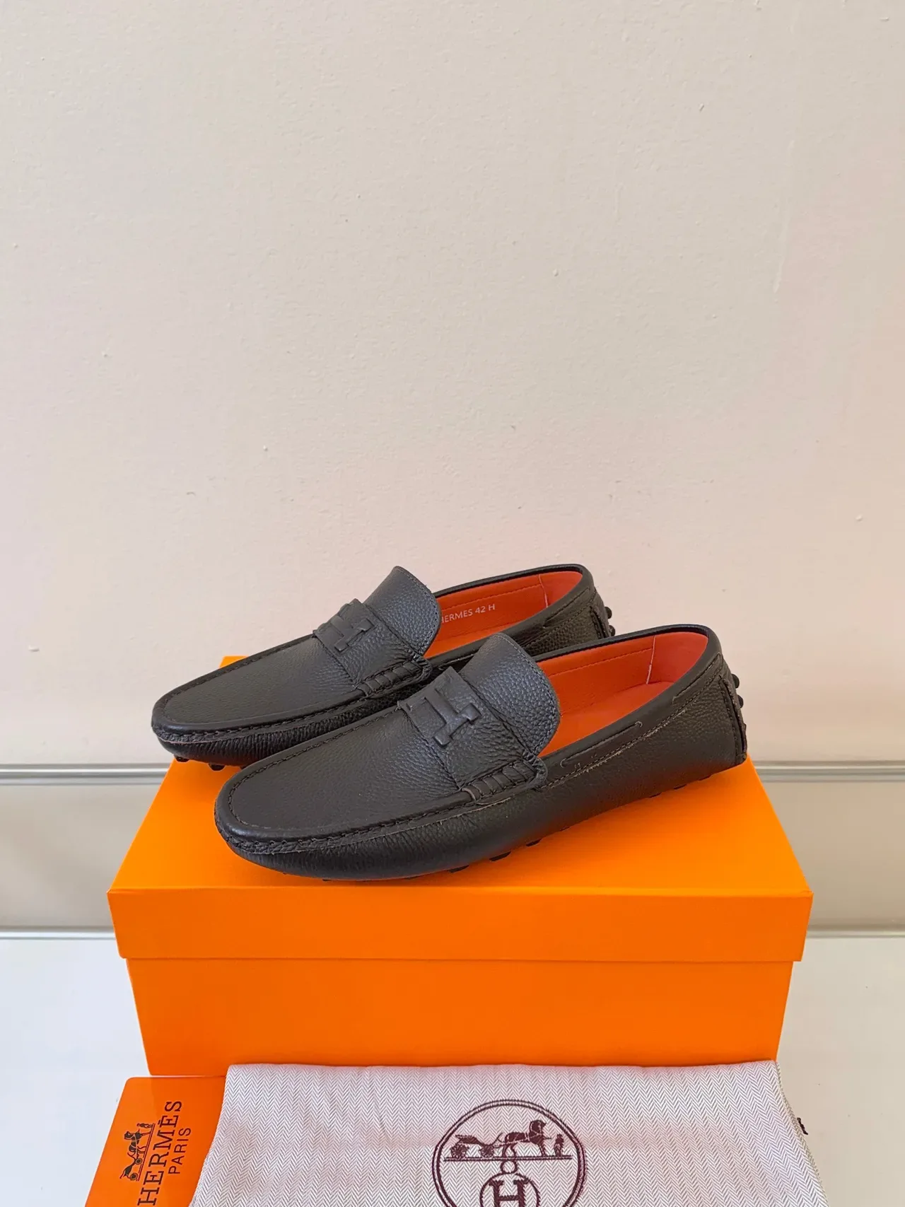 Hermès Oran Marrom Laranja Couro granulado Tira com fivela H Mocassim 2