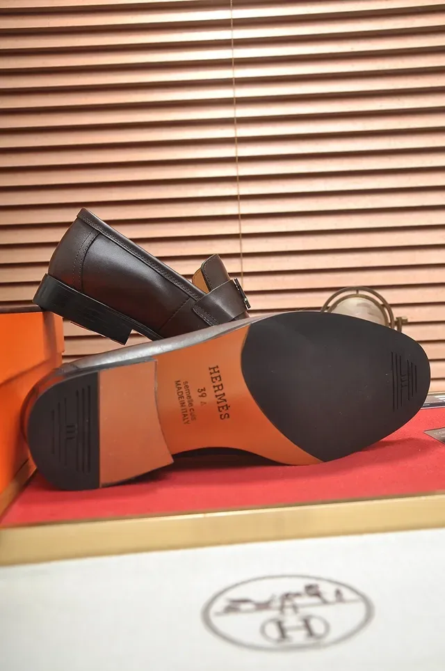Hermès Oran Mocasins en Cuir Brun Foncé à Boucle H 3