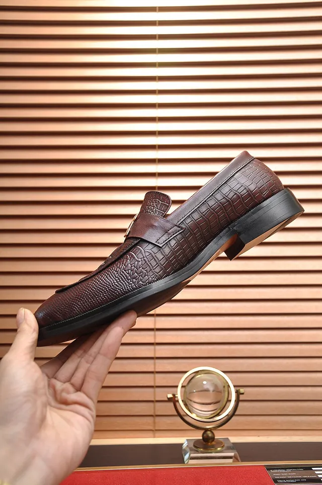 Hermès Oran Loafer Brown Crocodile-Embossed Leather Loafers 6