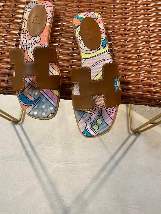 Hermès Oran Multicolor Printed Canvas and Brown Leather Slippers 4