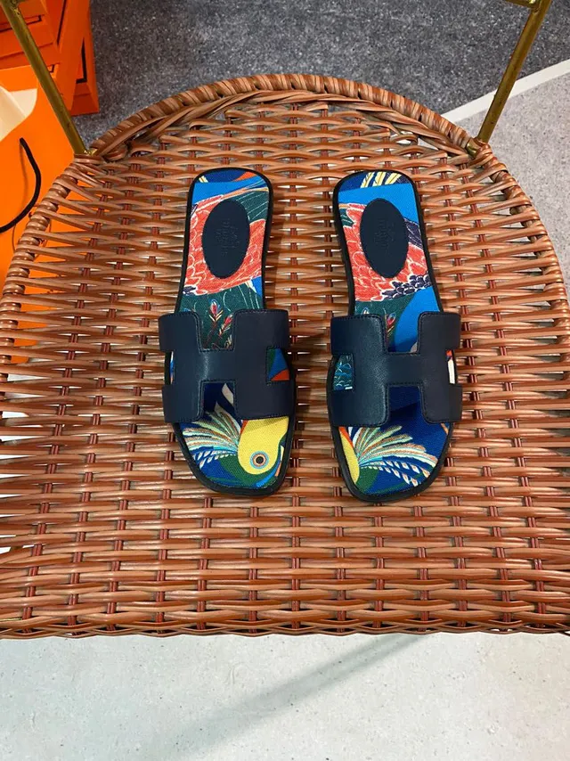Hermès Oran Multicolor Printed Textile and Navy Leather Slippers 6