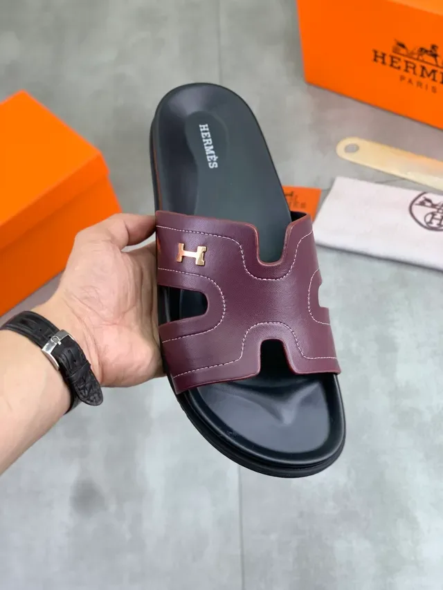Hermès Oran Slide Black Patent Leather Slippers 17