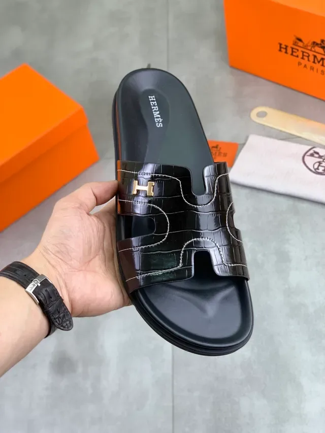 Hermès Oran Slide Black Patent Leather Slippers 23