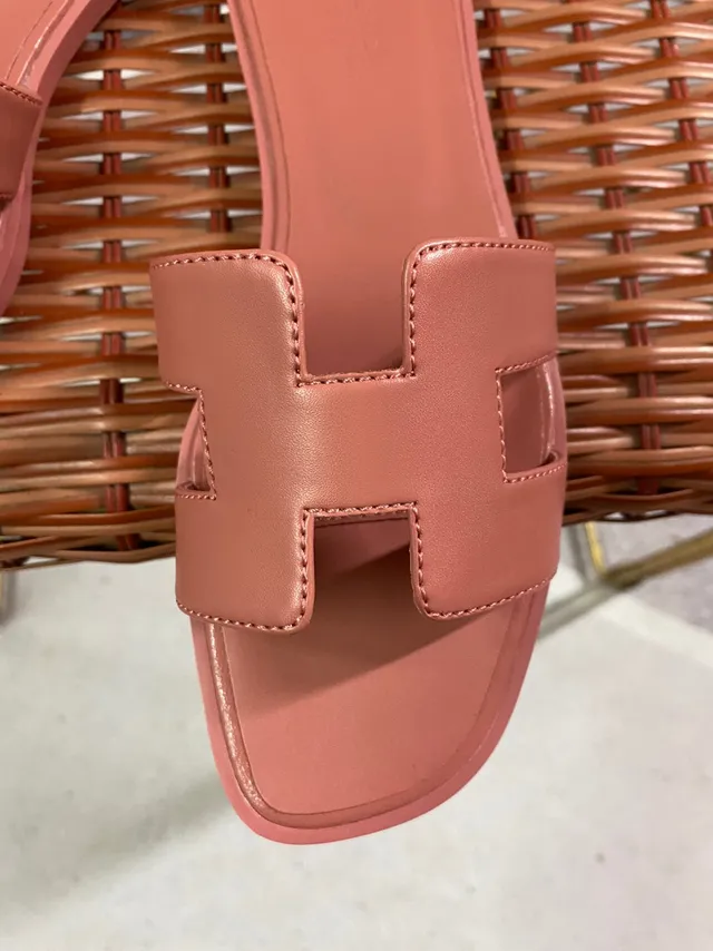 Hermès Oran Slide Dusty Pink Leather Slippers 4