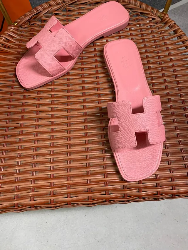 Hermès Oran Slide Pink Textured Leather Slippers 2