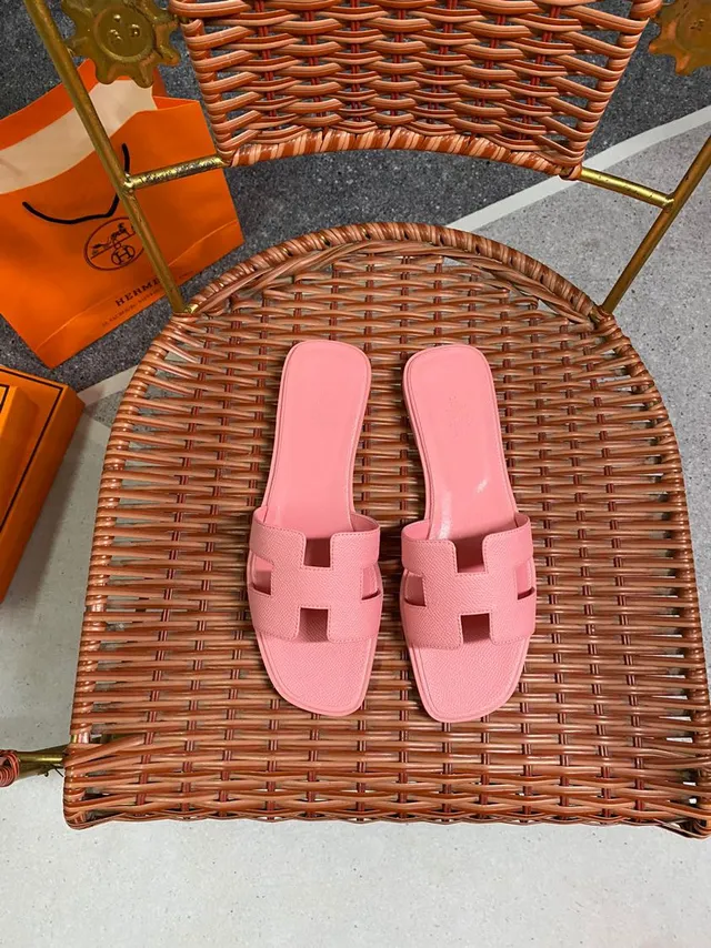 Hermès Oran Slide Pink Textured Leather Slippers 3
