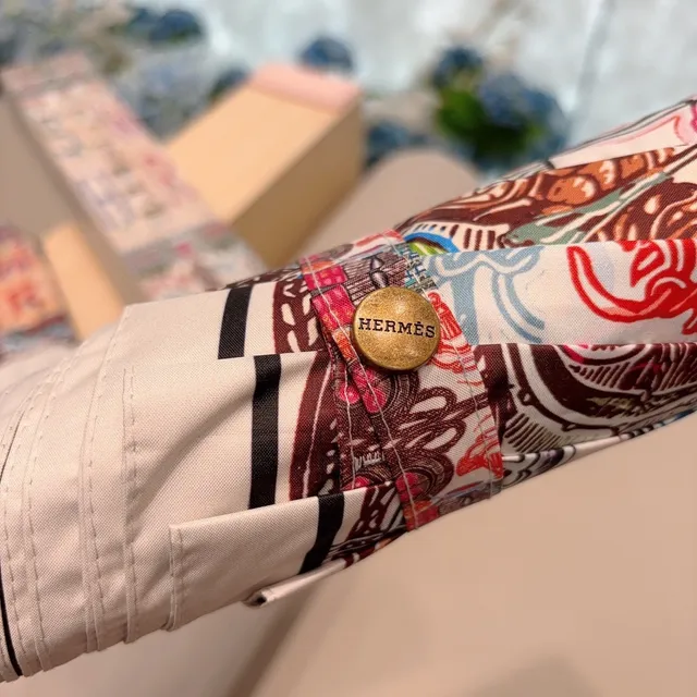 Hermès Super Silk Quest Bolsa de tecido com impressão narrativa ilustrada multicolor 6