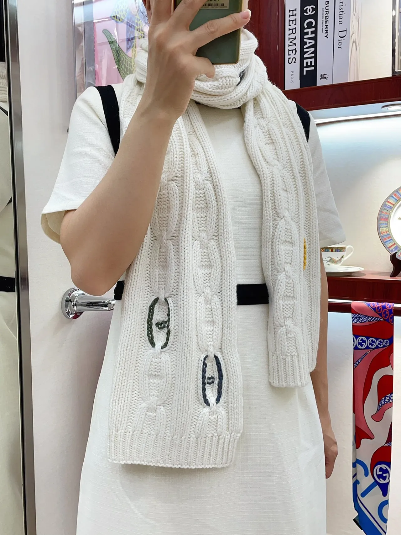 Hermès Blanc et Or Cable-Knit Brodés H-Link Motifs Écharpe en Cachemire 2