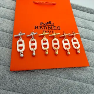 Aretes Hermès Oro Blanco Cierre Toggle Madreperla Enlaces Ovalados