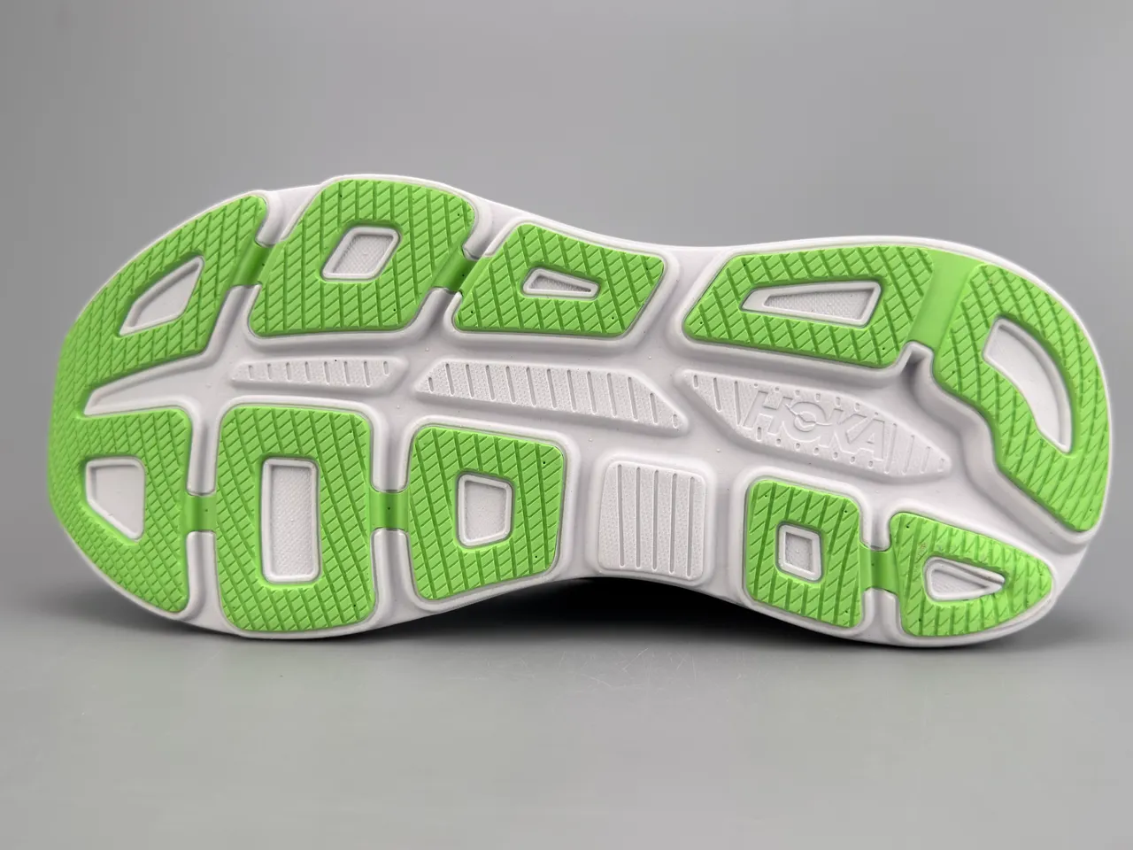 Hoka Tênis de corrida com upper de knit azul verde sola média espessa branca 5