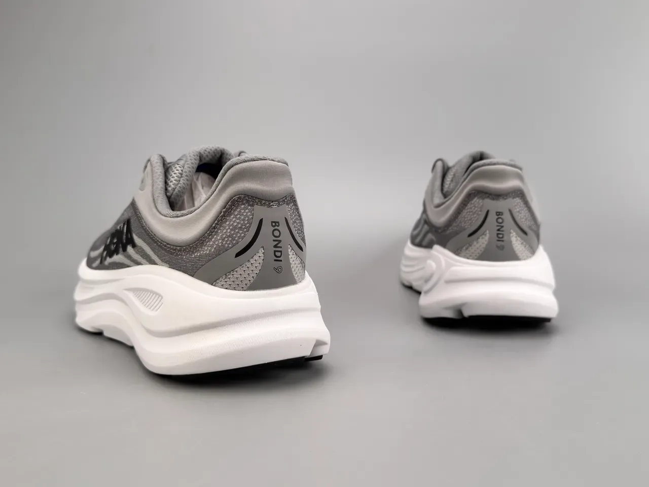 Hoka Clifton Gris Blanc Upper en Knit Ingénierie Semelle Médiale Épaisse Chaussures de Running 8