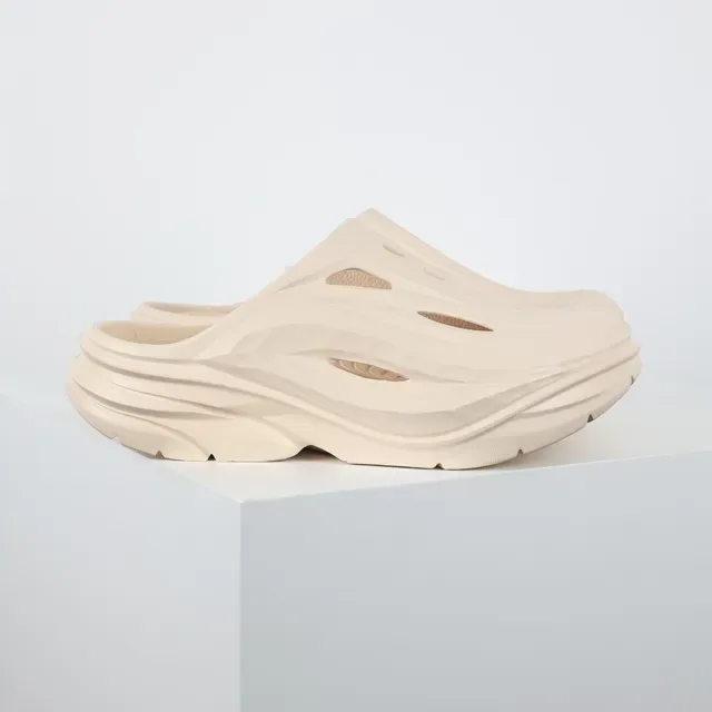 Hoka ORA Recovery Beige Clog 3