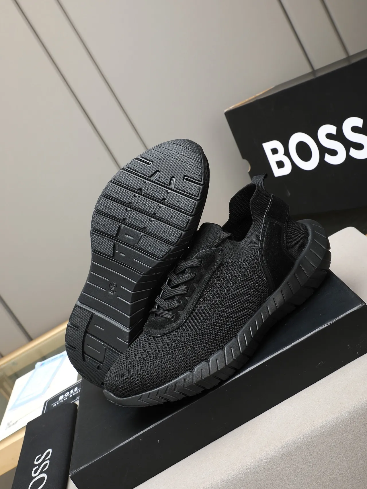 Hugo Boss Chaussure Lifestyle Noire en Maille Tricotée 4