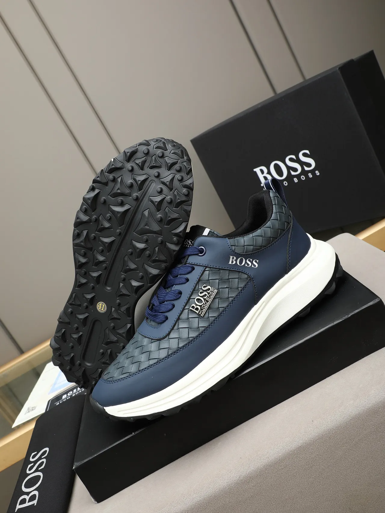 Hugo Boss Sneaker lifestyle en cuir tressé navy et gris 4