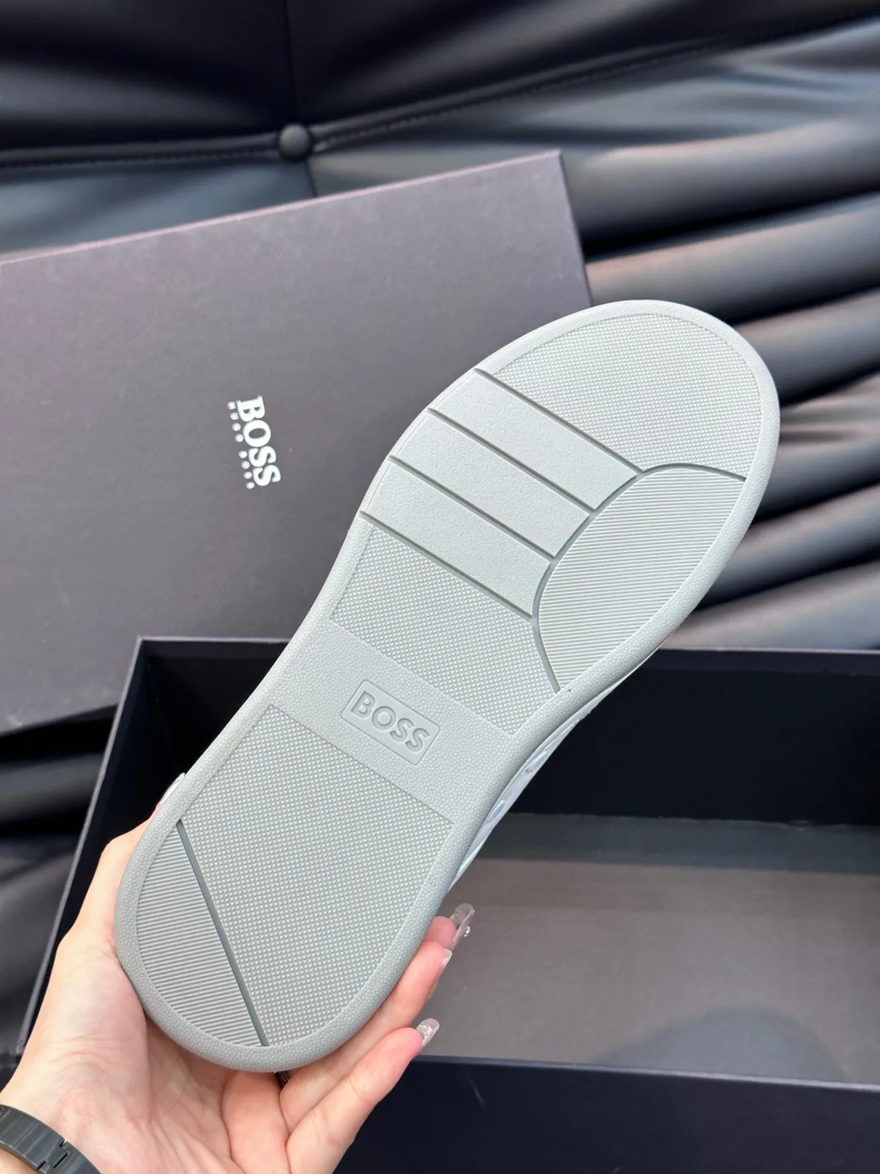 Hugo Boss Sneakers Lifestyle Blanc et Gris Low Top en Matériau Mixte 2