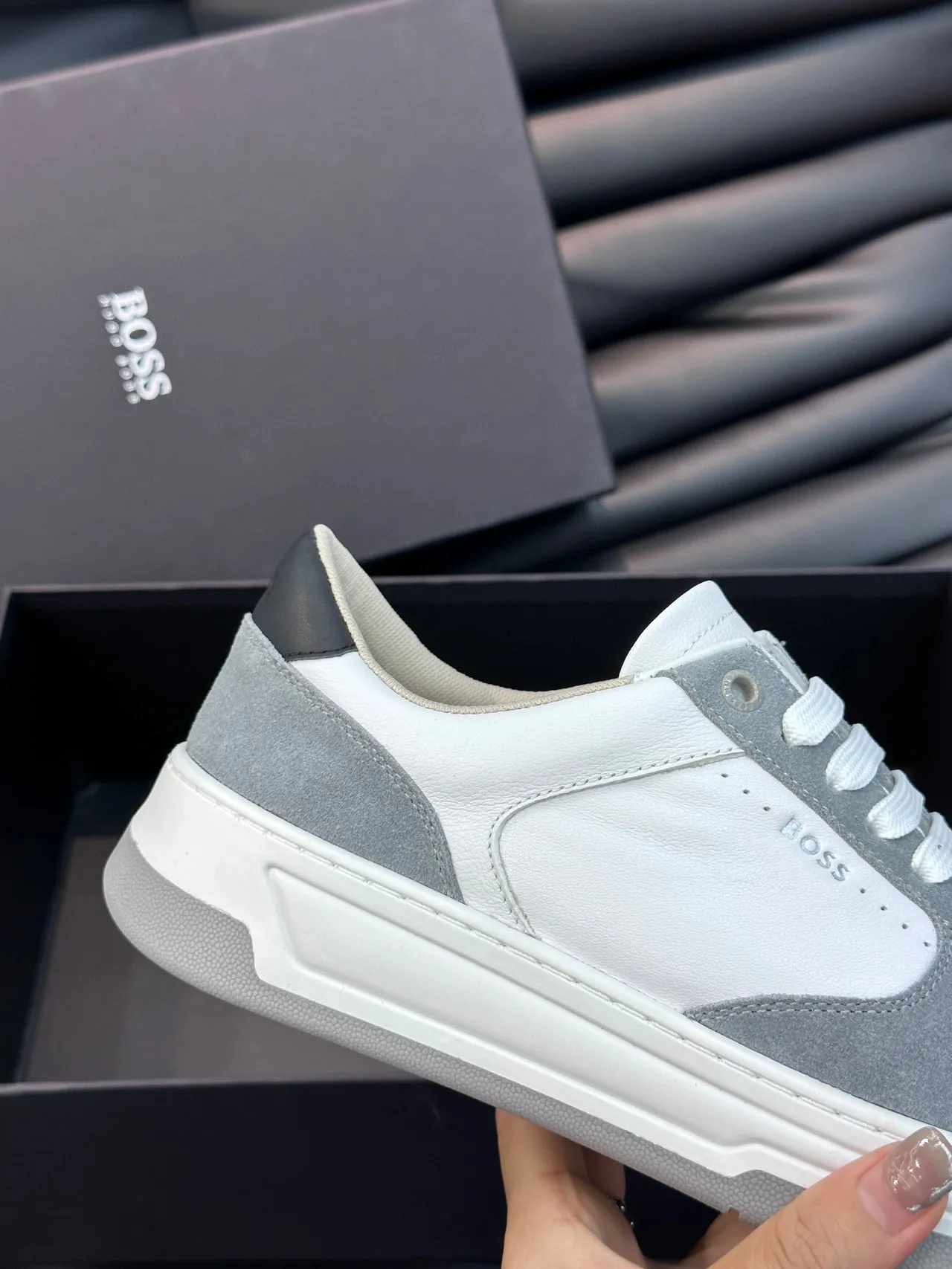 Hugo Boss Sneakers Lifestyle Blanc et Gris Low Top en Matériau Mixte 5