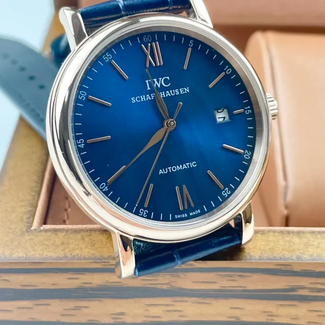 Montre IWC Portofino Automatique Cadran Bleu Sunburst Mécanique 2