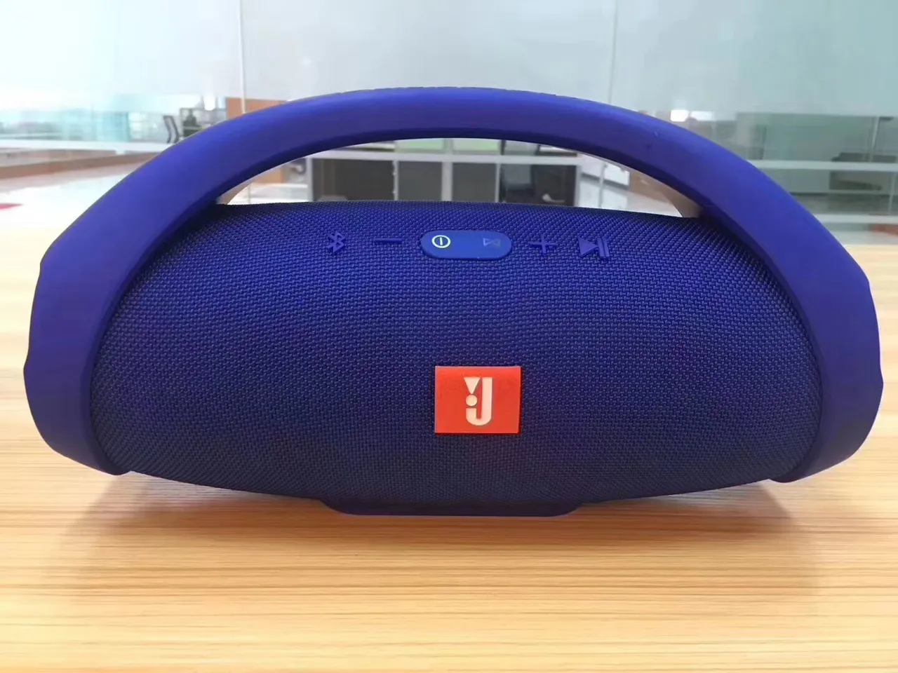 JBL Noir Rouge Conception Robuste Poignée de Transport Intégrée Supérieure Haut-Parleur Portable 15
