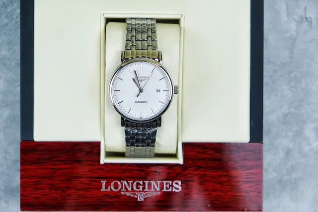 Longines Silver White Minimalist Dial Baton Hour Markers Mechanical Watch 3