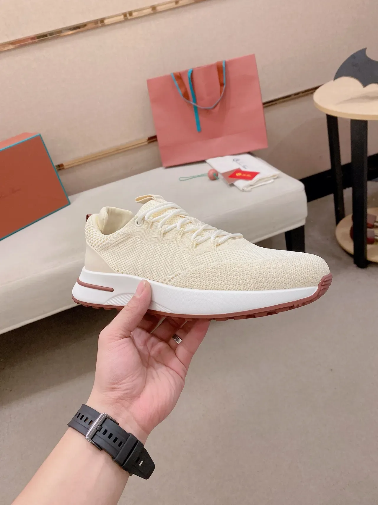 Loro Piana Tênis lifestyle com upper de knit bege vermelho, midsole esculpido branco 5