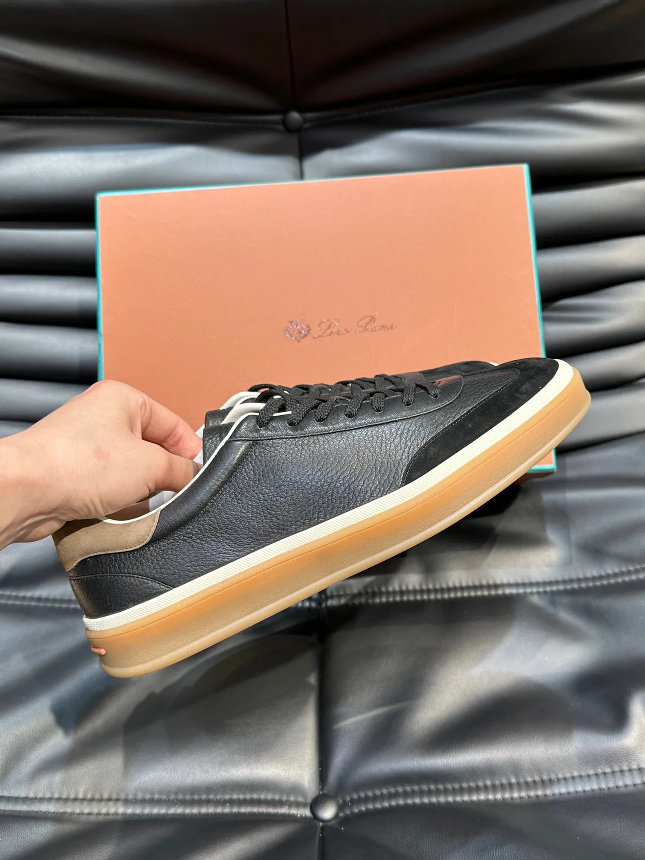 Loro Piana sneakers lifestyle noirs en cuir-suede à panneaux 4