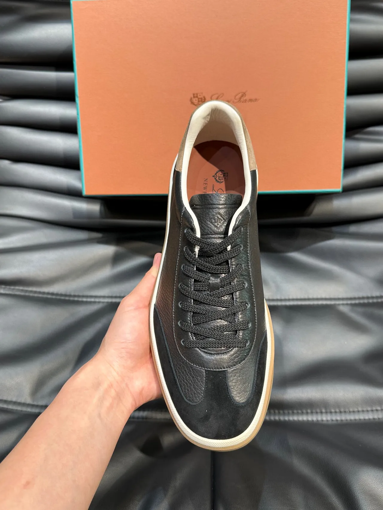 Loro Piana sneakers lifestyle noirs en cuir-suede à panneaux 5