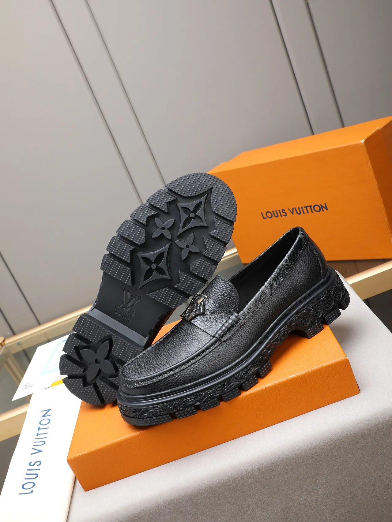 Louis Vuitton Archlight Loafer Black Pebbled Leather Ornate Sole Loafer 4