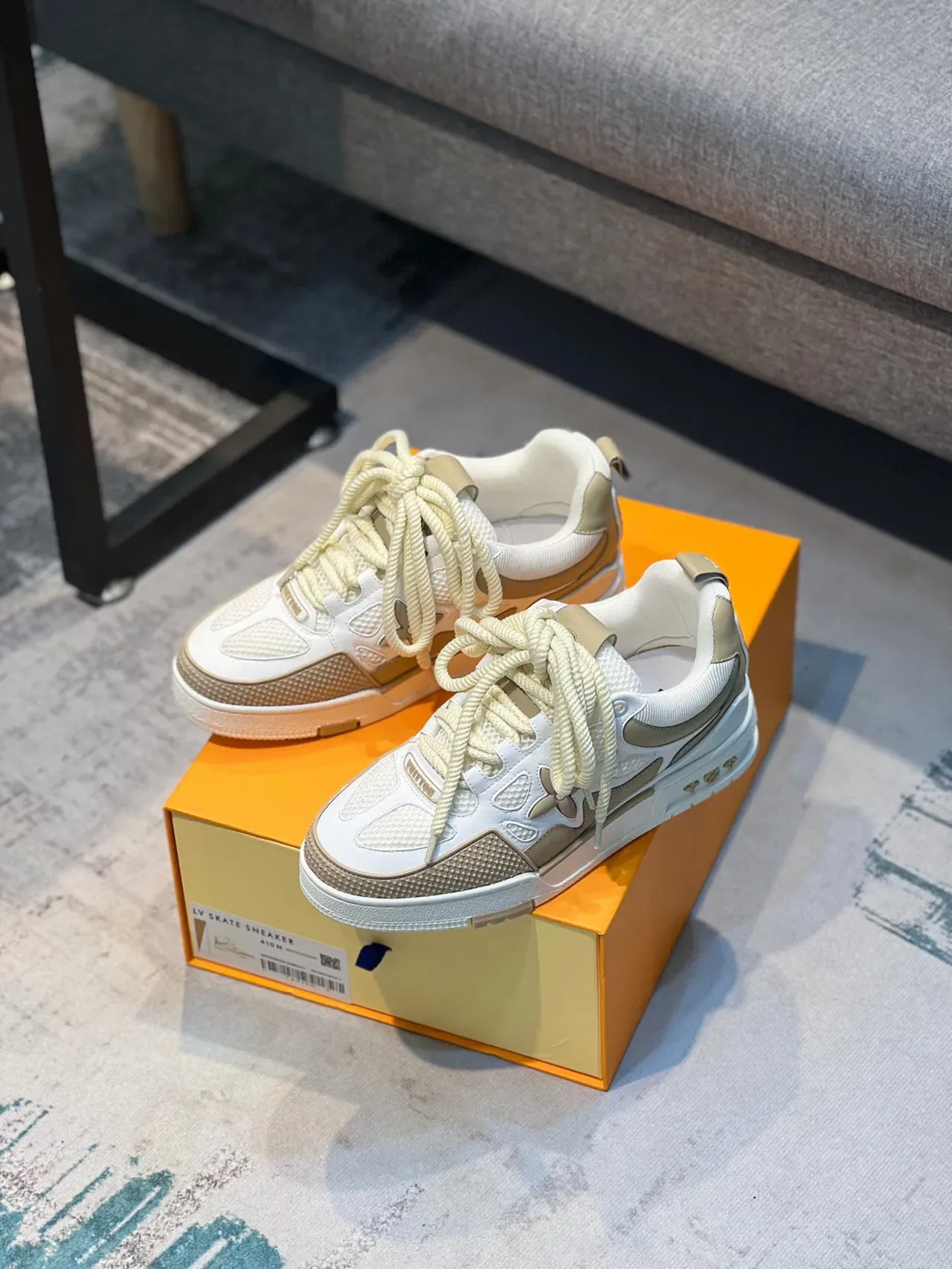 Louis Vuitton Beige White Layered Mesh And Synthetic Upper Sculpted Multi-Tone Midsole Lifestyle Sneakers 7
