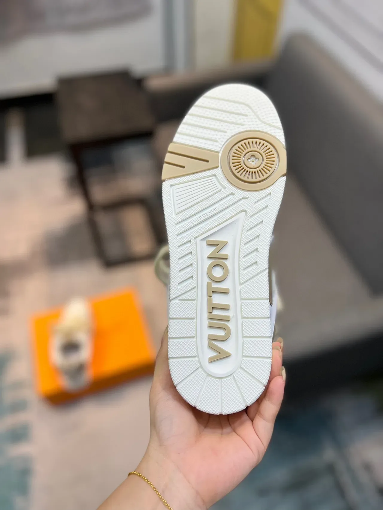 Louis Vuitton Beige White Layered Mesh And Synthetic Upper Sculpted Multi-Tone Midsole Lifestyle Sneakers 9