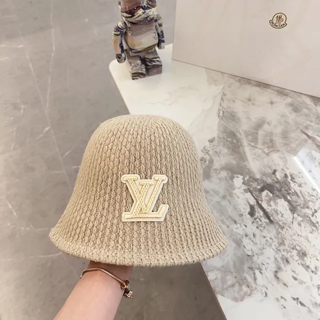 Louis Vuitton chapeau de seau noir et beige texture tissée broderie patch monogramme 2