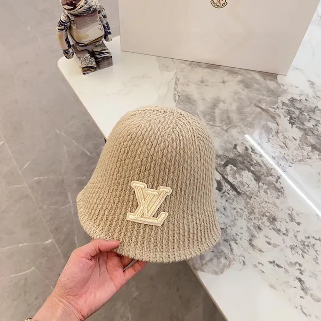 Louis Vuitton chapeau de seau noir et beige texture tissée broderie patch monogramme 7