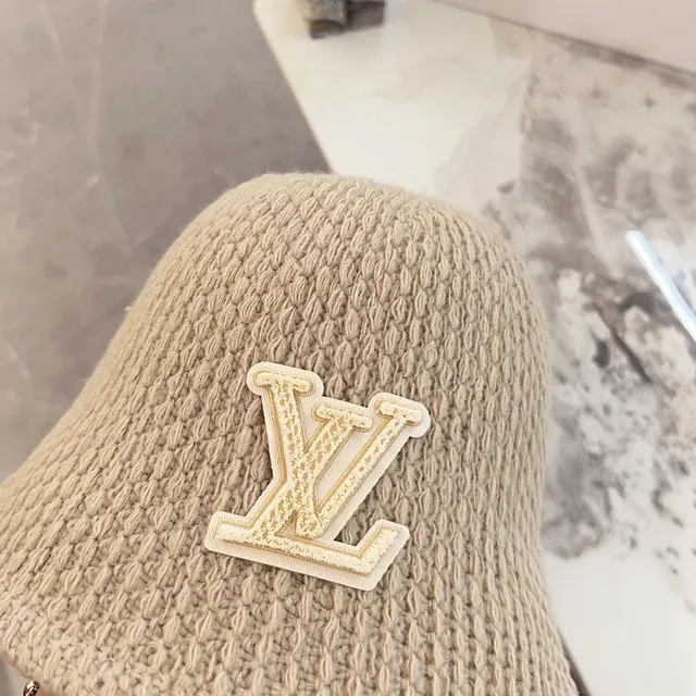 Louis Vuitton chapeau de seau noir et beige texture tissée broderie patch monogramme 8