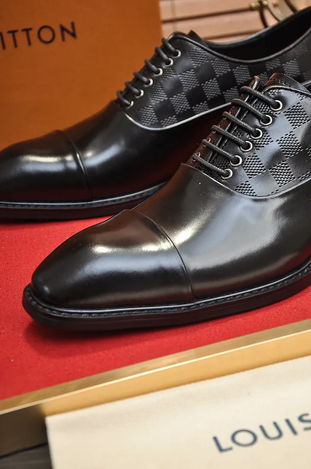 Louis Vuitton Preto Cap-Toe Damier Graphite com padrão Quartos Oxford Shoes 3