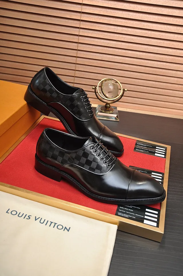 Louis Vuitton Preto Cap-Toe Damier Graphite com padrão Quartos Oxford Shoes 4