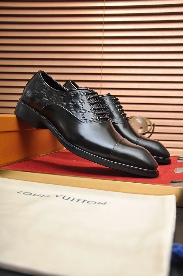 Louis Vuitton Preto Cap-Toe Damier Graphite com padrão Quartos Oxford Shoes 8