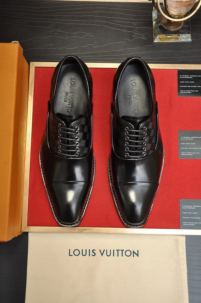 Louis Vuitton Preto Cap-Toe Damier Graphite com padrão Quartos Oxford Shoes 9