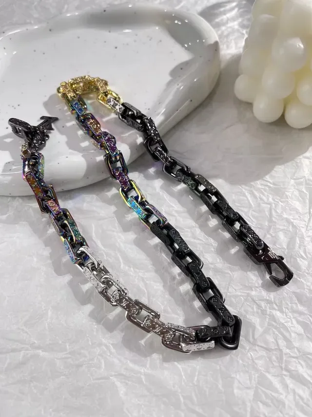 Louis Vuitton Black Gold Chain-Link Monogram-Engraved Jewelry 9