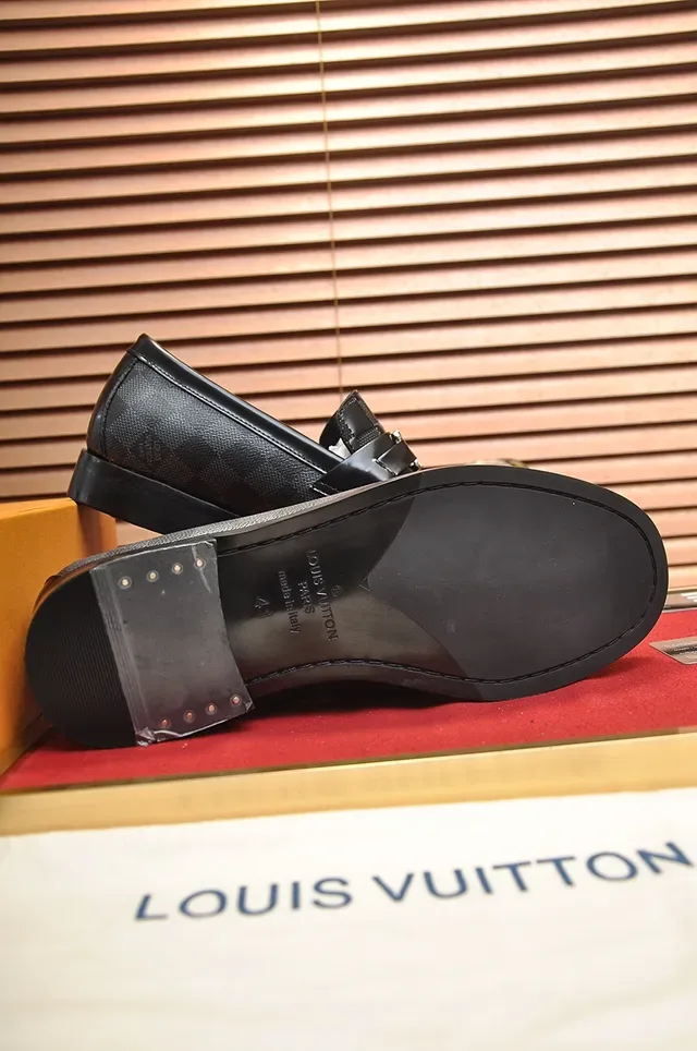 Louis Vuitton Black Gray Damier Graphite Canvas Patent Leather Strap Loafer 3