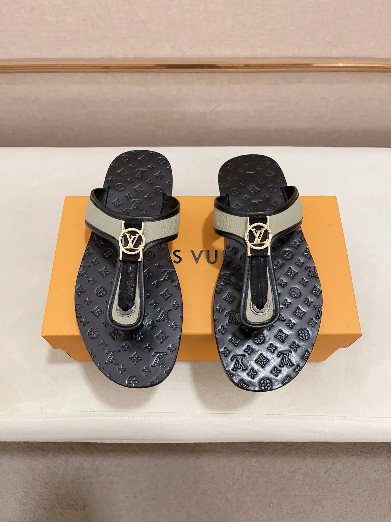 Louis Vuitton Black Multicolor Monogram-Embossed Rubber Sole Metal LV Circle Logo Buckle Slippers 5