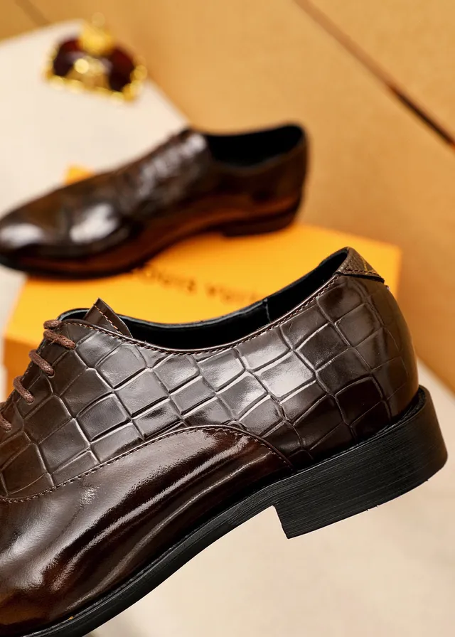 Louis Vuitton Chaussures Oxford à bout de cap embossé crocodile marron 6