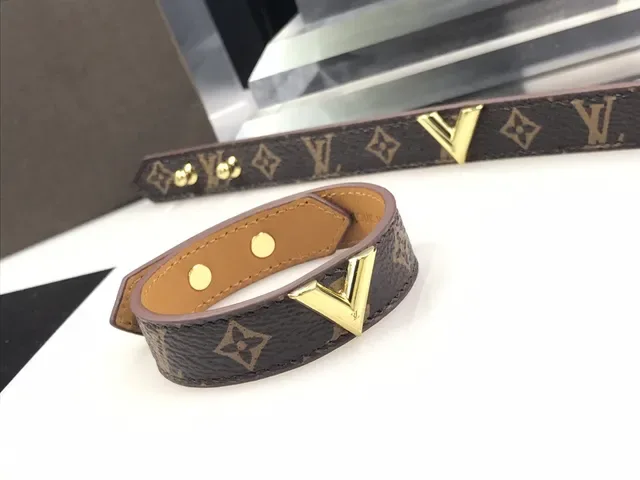 Louis Vuitton Brown Gold Monogram Canvas V-Clasp Bracelet 9