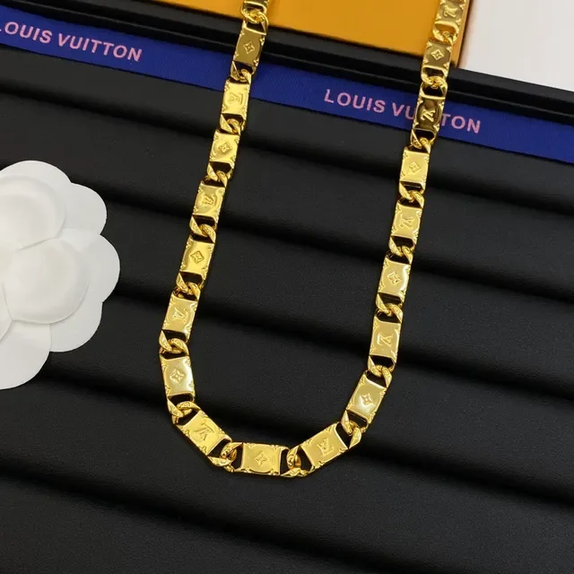 Louis Vuitton Camellia Gold White Monogram-Link Chain Circular Pendant Necklace 5