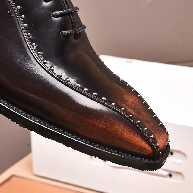 Louis Vuitton Chaussures Oxford Cap-Toe Détails avec Clous Marron 4